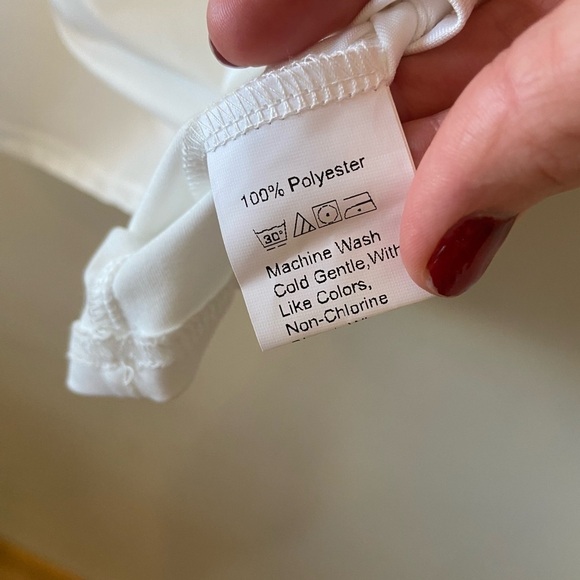 𝅺𝅺⭐️2 FOR $20⭐️ Shein White Off Shoulder Ruffle Crochet Detail Top. Medium. - Picture 7 of 9